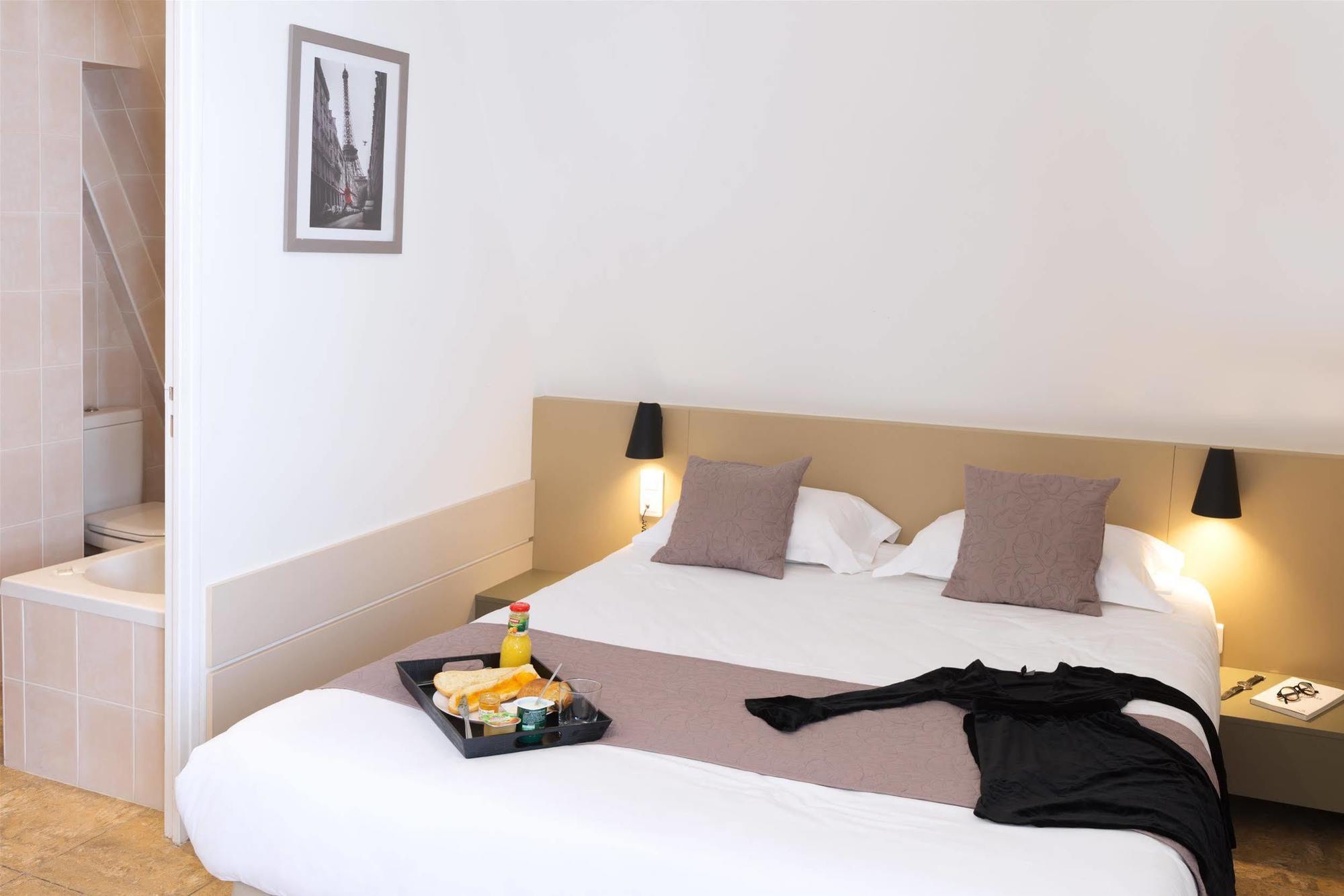 Hotel Le Saint Germain Aulnay-sous-Bois Exterior foto